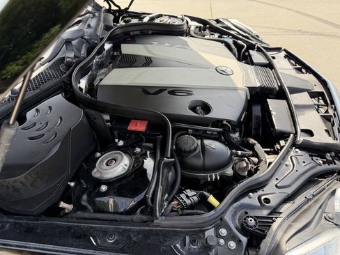 Used 2013 Mercedes-Benz E 350 BlueTEC Sedan image 28
