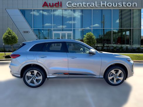 New 2025 Audi Q5 Premium Plus image 8