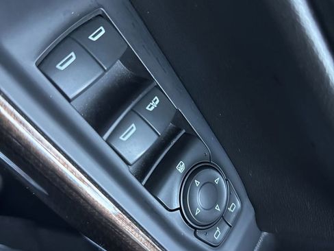 Used 2020 Chevrolet Silverado 1500 RST AWD/4WD image 35