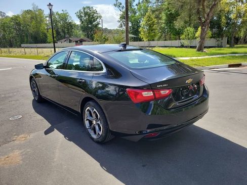 Used 2024 Chevrolet Malibu LT image 3