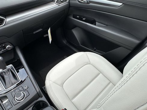 Certified 2025 MAZDA CX-5 AWD 2.5 S w/ Preferred Package image 14