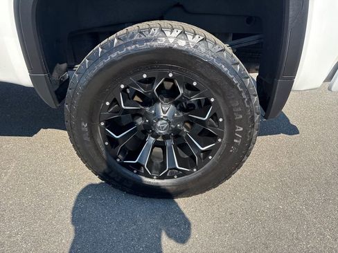 Used 2023 GMC Sierra 1500 Denali Ultimate AWD/4WD image 36