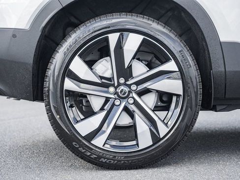 Used 2026 Volvo XC40 B5 Ultra w/ Protection Package Premier AWD/4WD image 18