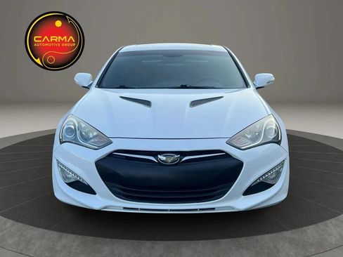 Used 2016 Hyundai Genesis Coupe 3.8 RWD image 9