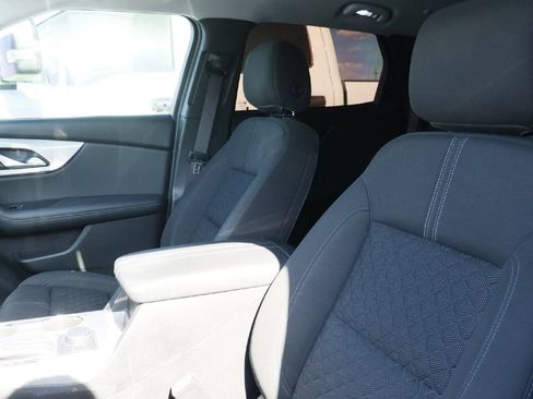 Used 2022 Chevrolet Blazer LT FWD image 11