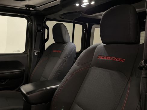 Used 2023 Jeep Wrangler Unlimited Rubicon AWD/4WD image 27