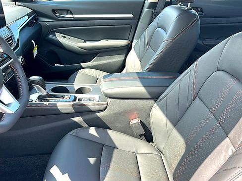 New 2026 Nissan Altima 2.5 SR w/ SR Premium Package FWD image 10