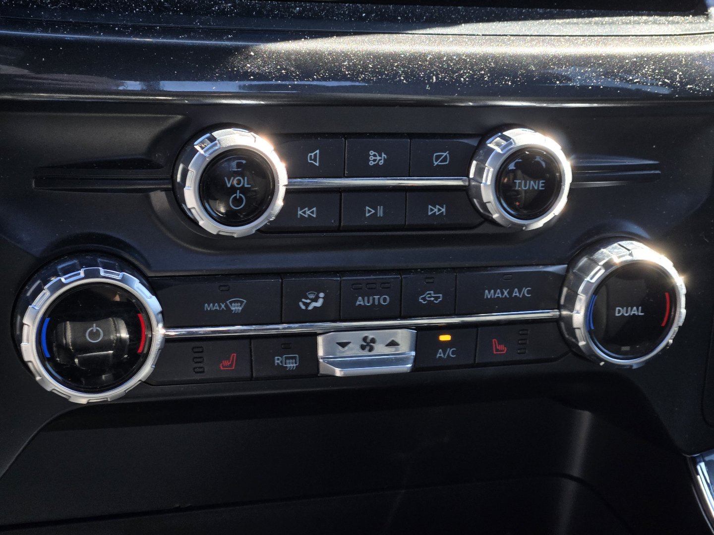 Used 2022 Ford F150 XLT w/ Equipment Group 302A High AWD/4WD image 8