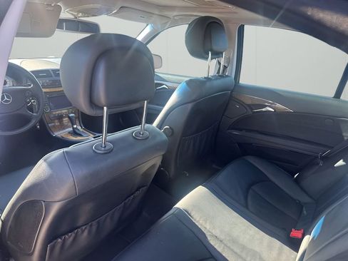 Used 2009 Mercedes-Benz E 350 Sedan image 18