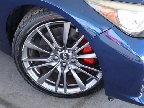 Used 2017 INFINITI Q50 Red Sport 400 image 3