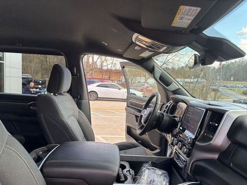 Used 2025 RAM 1500 Big Horn image 39