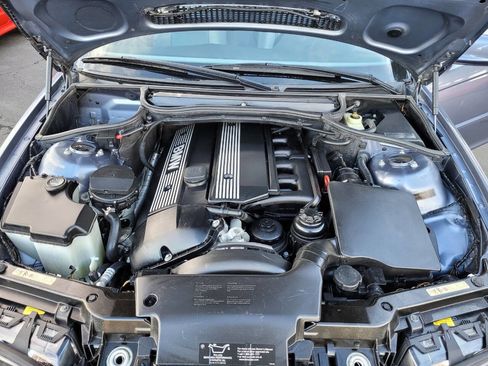 Used 2001 BMW 325Ci Convertible image 18