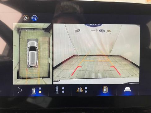 New 2026 Chevrolet Equinox LT w/ Safety and Technology Package AWD/4WD image 6