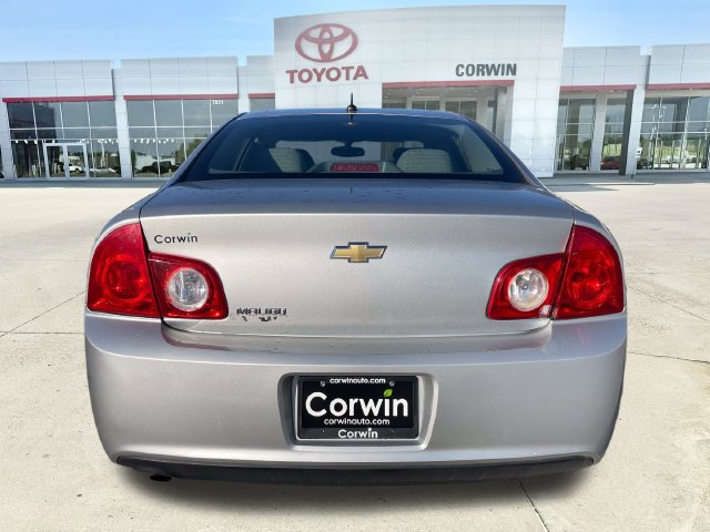 Used 2011 Chevrolet Malibu LS FWD image 4