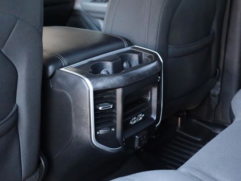 Used 2020 RAM 1500 Big Horn AWD/4WD image 17