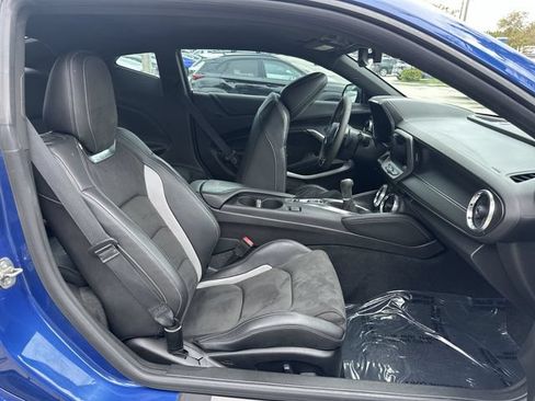 Used 2019 Chevrolet Camaro SS RWD image 29