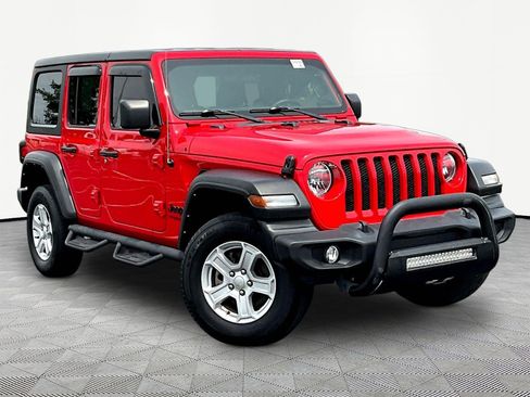Used 2022 Jeep Wrangler Unlimited Sport AWD/4WD image 3