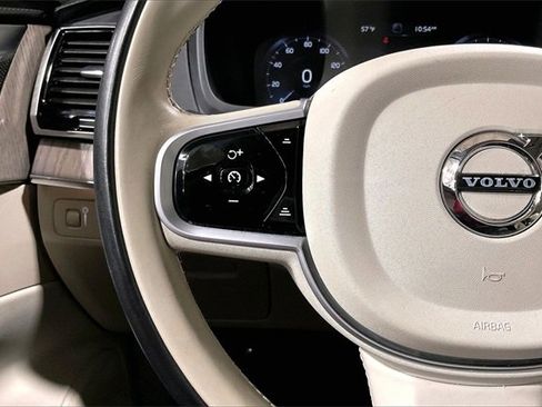 Certified 2022 Volvo XC90 T6 Inscription w/ Climate Package image 18
