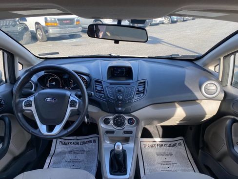 Used 2015 Ford Fiesta SE w/ Exterior Protection Package image 23