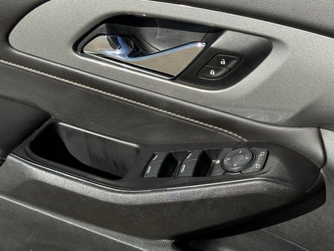 Used 2020 Chevrolet Traverse RS w/ LPO, Floor Liner Package image 27