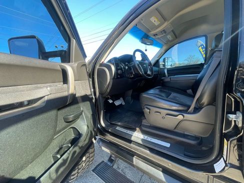 Used 2013 Chevrolet Silverado 1500 LT w/ All-Star Edition AWD/4WD image 8