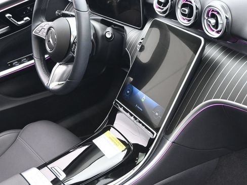Used 2023 Mercedes-Benz C 300 Sedan image 23