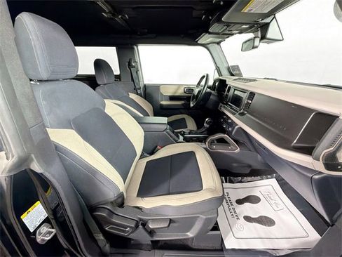 Used 2022 Ford Bronco Big Bend w/ Sasquatch Package image 28