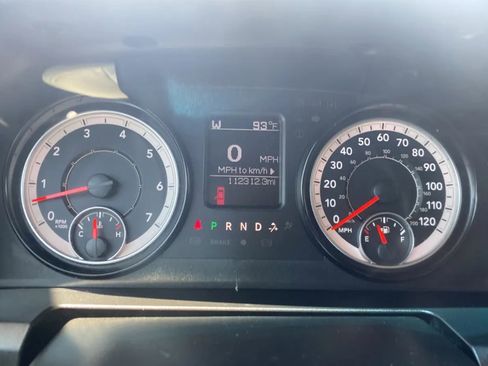 Used 2020 RAM 1500 Classic SLT AWD/4WD image 11