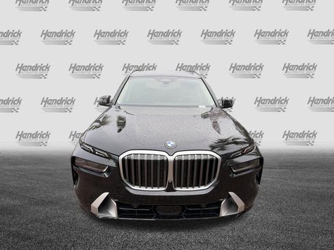 Used 2026 BMW X7 xDrive40i AWD/4WD image 3