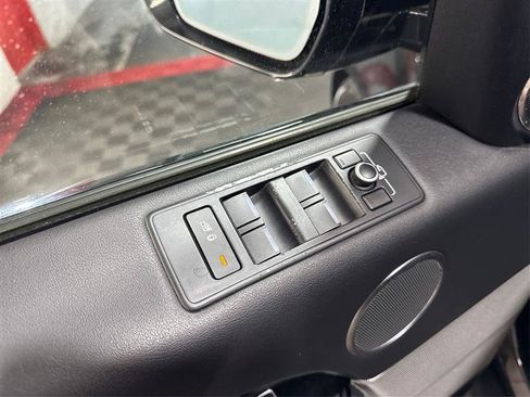 Used 2016 Land Rover Range Rover Sport Supercharged AWD/4WD image 34