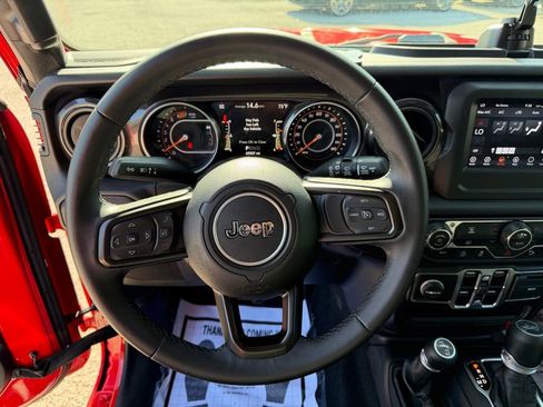 Certified 2020 Jeep Wrangler Unlimited Sport image 17