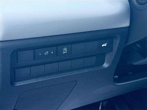 New 2026 Mitsubishi Outlander SE image 10