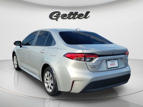 Used 2024 Toyota Corolla LE FWD image 7