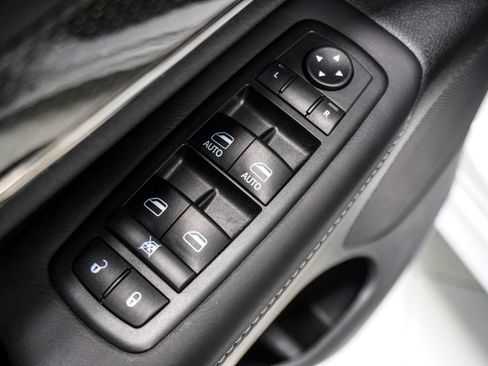 Used 2018 Jeep Grand Cherokee Trackhawk AWD/4WD image 21