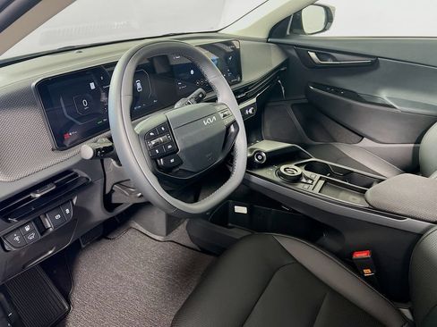 New 2026 Kia EV6 Wind RWD image 9