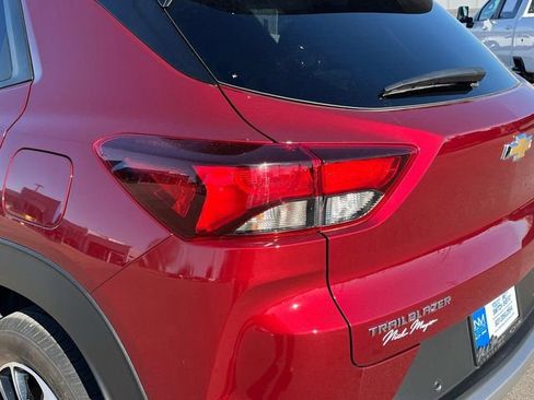 Certified 2025 Chevrolet TrailBlazer LT w/ Convenience Package image 14