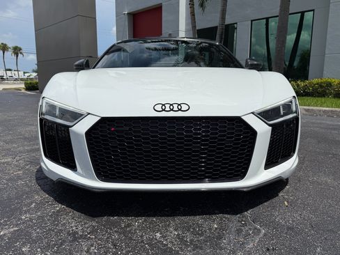 Used 2017 Audi R8 V10 w/ Carbon Exterior Package AWD/4WD image 8