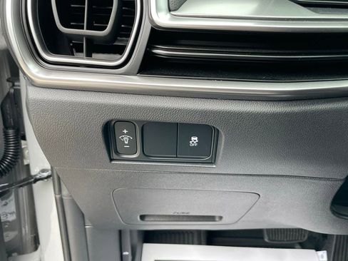 New 2026 Kia Sorento S AWD/4WD image 10