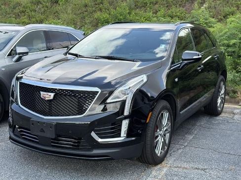 Used 2025 Cadillac XT5 Sportv w/ Technology Package AWD/4WD image 3