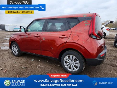 Used 2021 Kia Soul LX FWD image 3