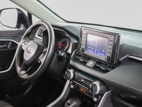 Used 2022 Toyota RAV4 XLE FWD image 25