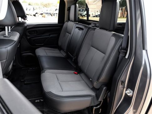 Used 2019 Nissan Titan S w/ S Utility Package image 37