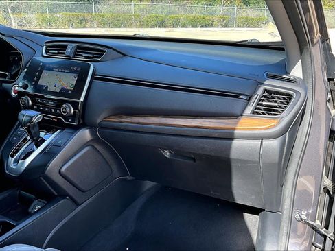 Used 2017 Honda CR-V Touring image 18
