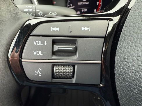 New 2025 Acura Integra image 19