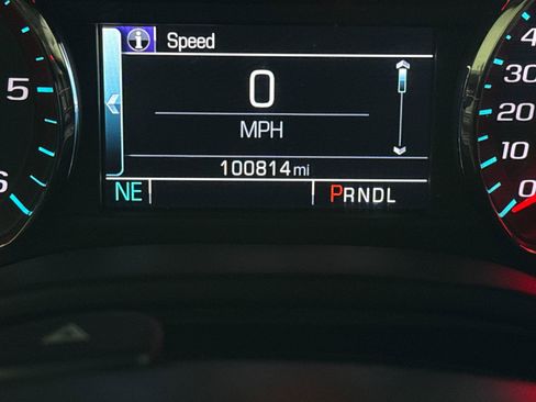 Used 2020 Chevrolet Tahoe LS w/ Enhanced Driver Alert Package image 23