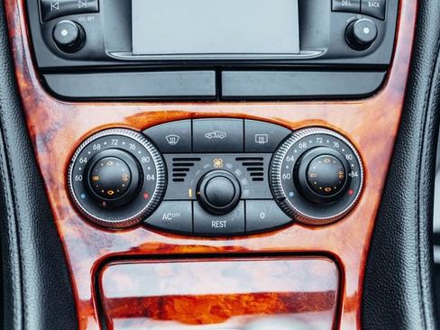 Used 2003 Mercedes-Benz SL 500 image 16