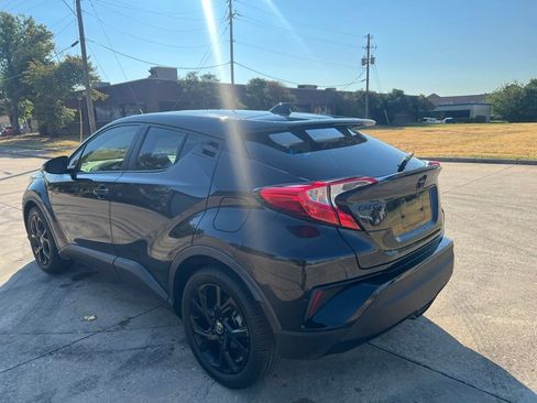 Used 2021 Toyota C-HR Nightshade FWD image 9