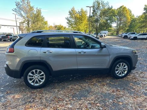 Used 2021 Jeep Cherokee Latitude image 6