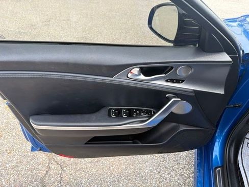 Used 2020 Kia Stinger GT2 AWD/4WD image 9