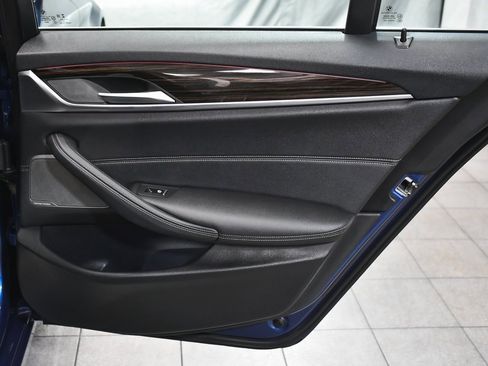 Used 2023 BMW 530i xDrive w/ Premium Package image 16